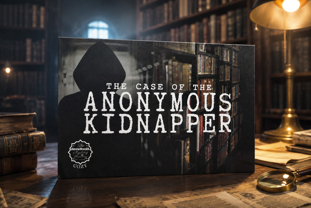 Das Spiel „The Case of the Anonymous Kidnapper“ der Deadbolt Mystery Society aus den USA steht auf einem Tisch in einer alten und verlassenen Bibliothek.