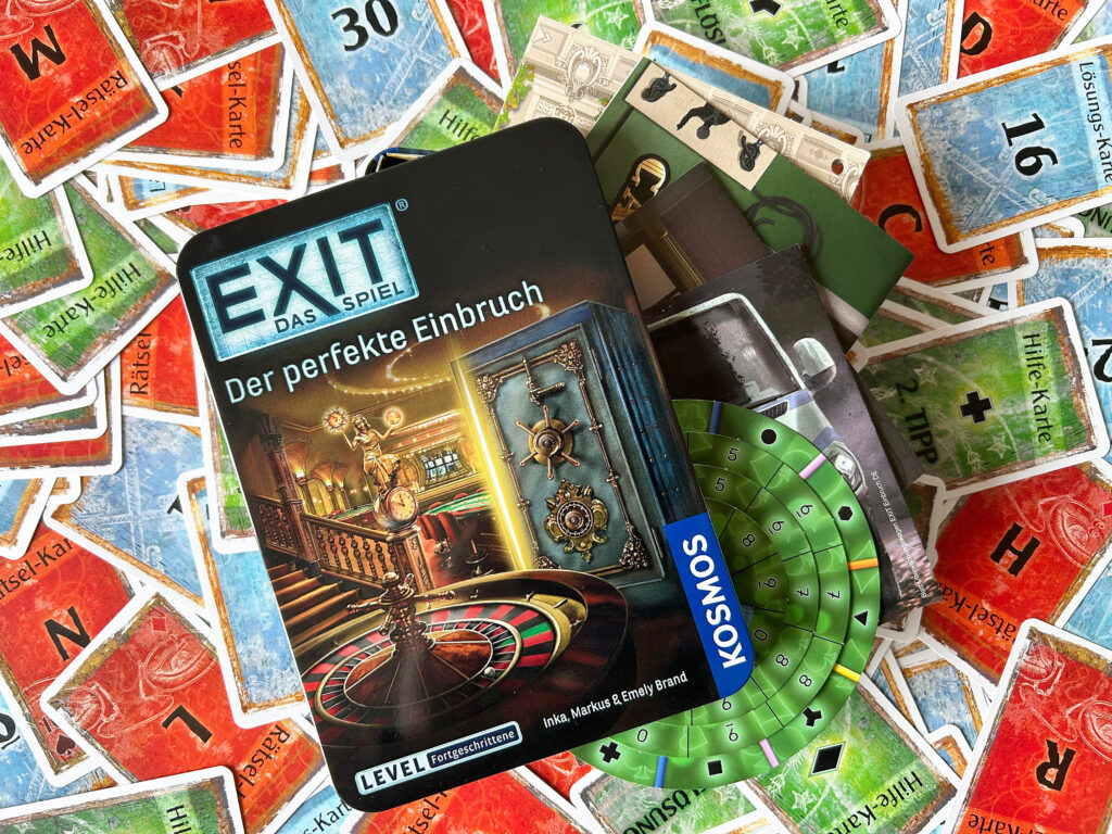 Das Spielmaterial aus dem Spiel „Der perfekte Einbruch“ von EXIT.
